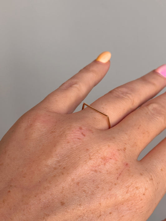 14k Solid Gold Straight Bar Ring