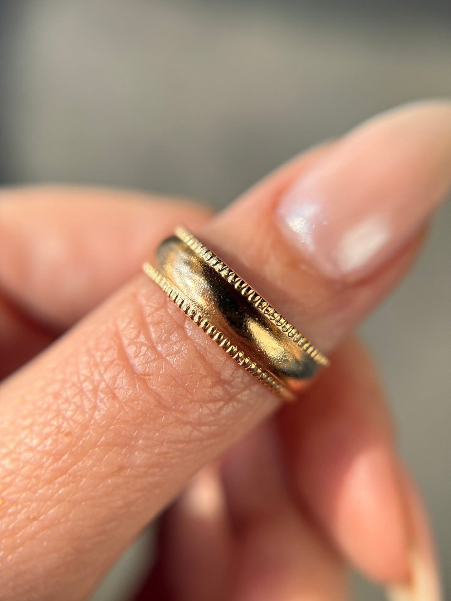 Milgrain Bubble Band