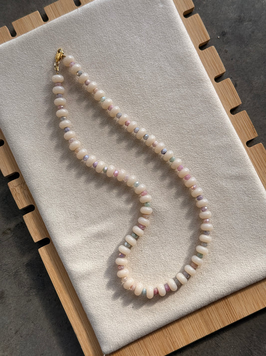 Cream + Pastel 17”