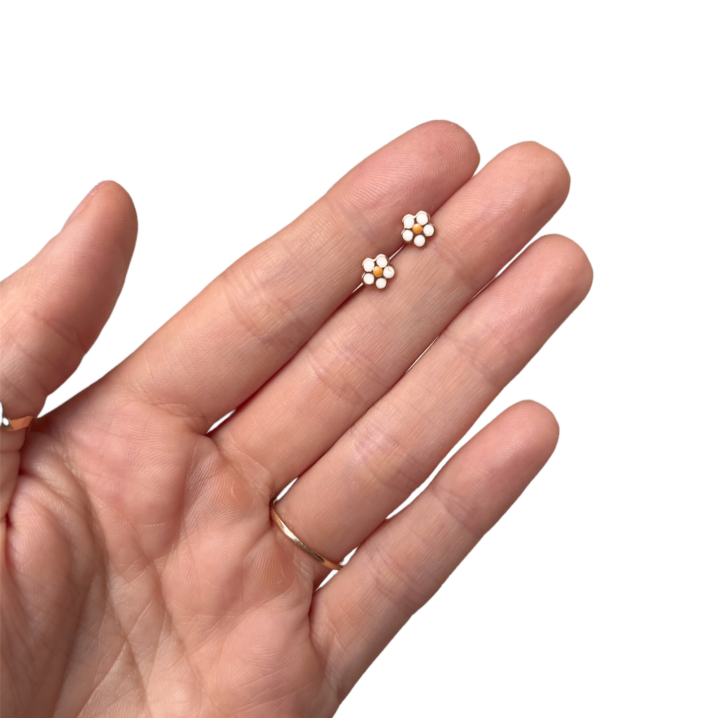 14k Gold Daisy Enamel Studs
