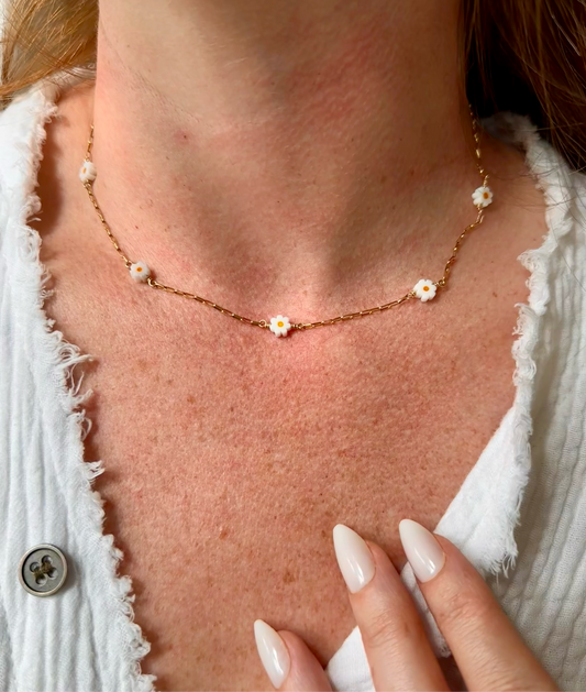 Daisy Necklace