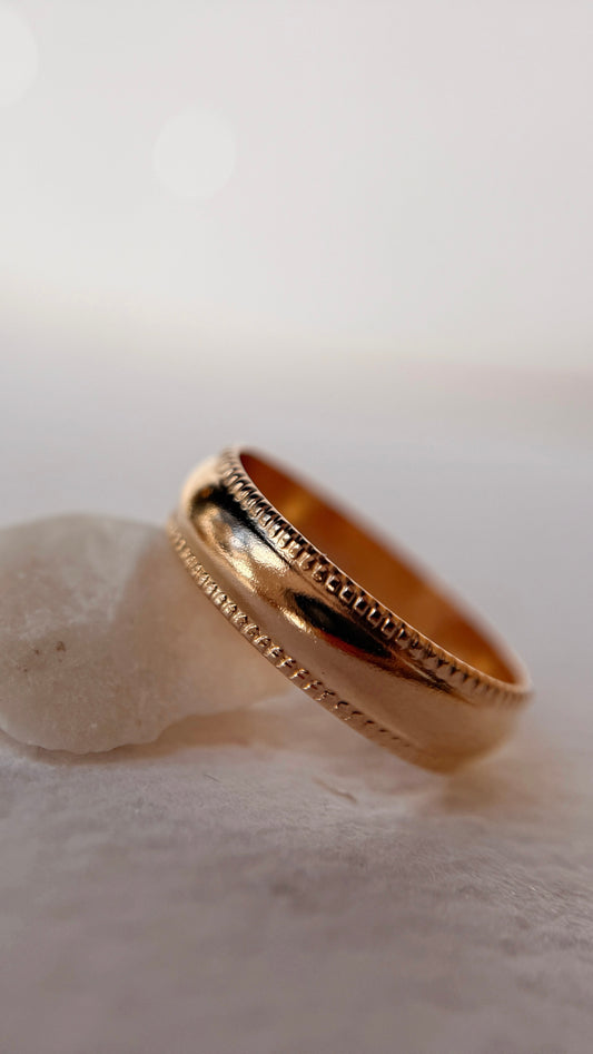 Milgrain Bubble Band