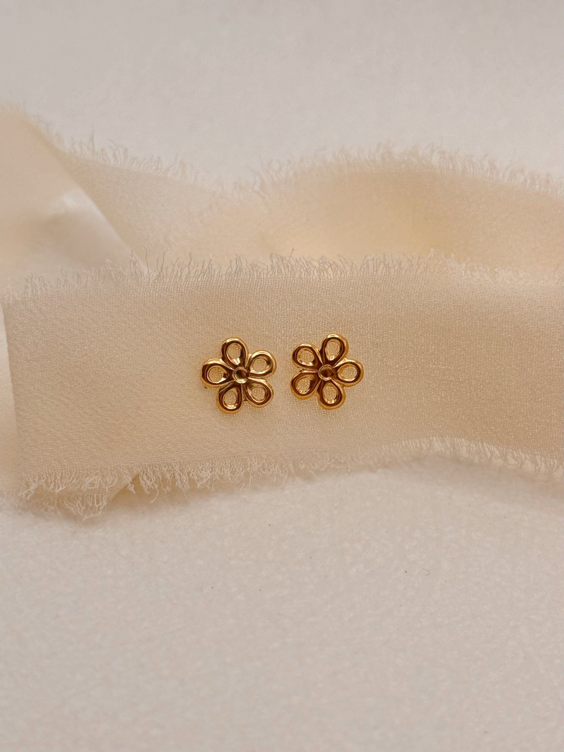Daisy Studs - Quad Espresso Jewelry