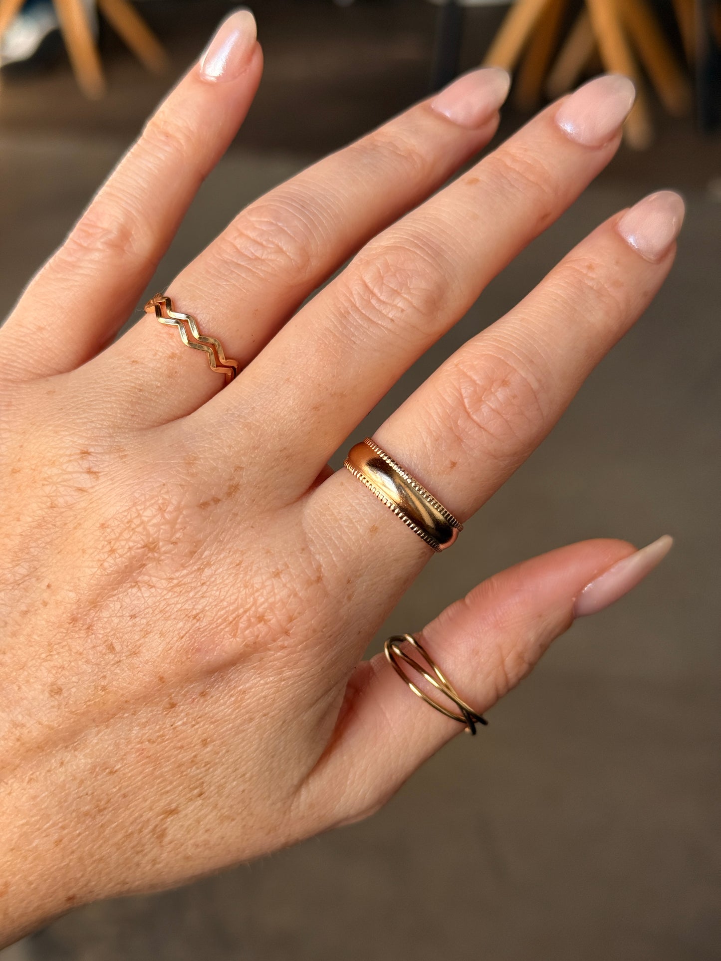 Milgrain Bubble Band