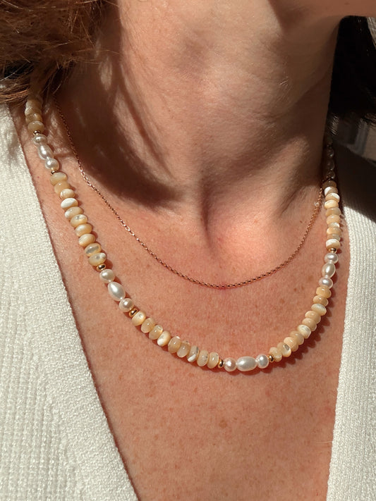 Minimal Mother of Pearl Necklace