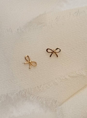 14k Solid Gold Bow Studs