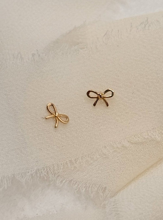 14k Solid Gold Bow Studs