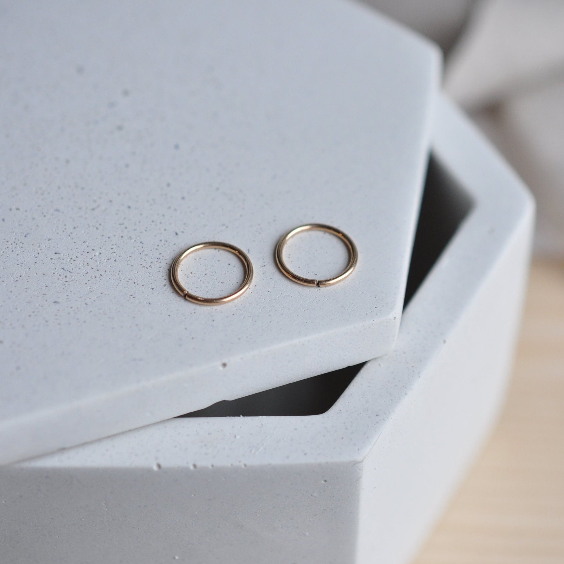 Seamless Hoops - Quad Espresso Jewelry