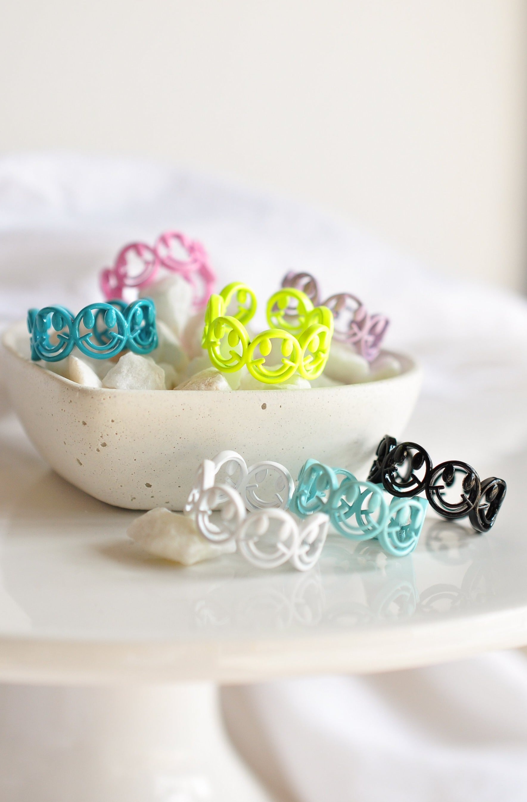 Smiley Face Enamel Ring - Quad Espresso Jewelry