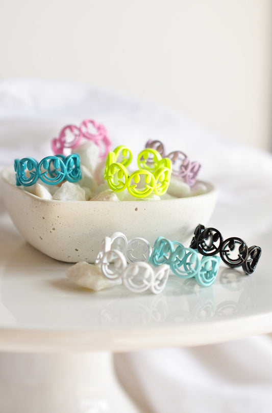 Smiley Face Enamel Ring - Quad Espresso Jewelry