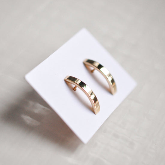 14k Solid Gold Curved Bar Stud - Quad Espresso Jewelry