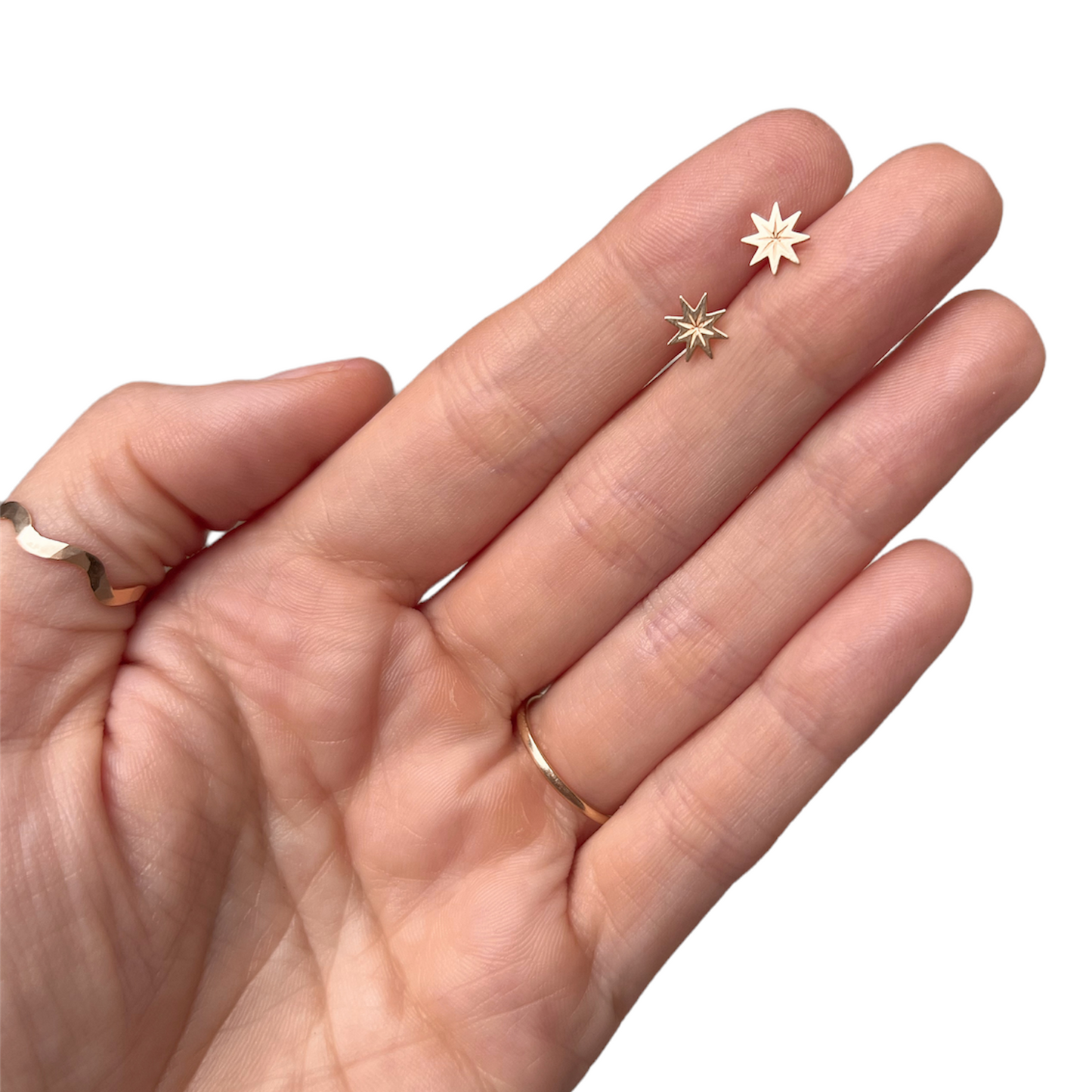 14k Gold Etched Star Studs