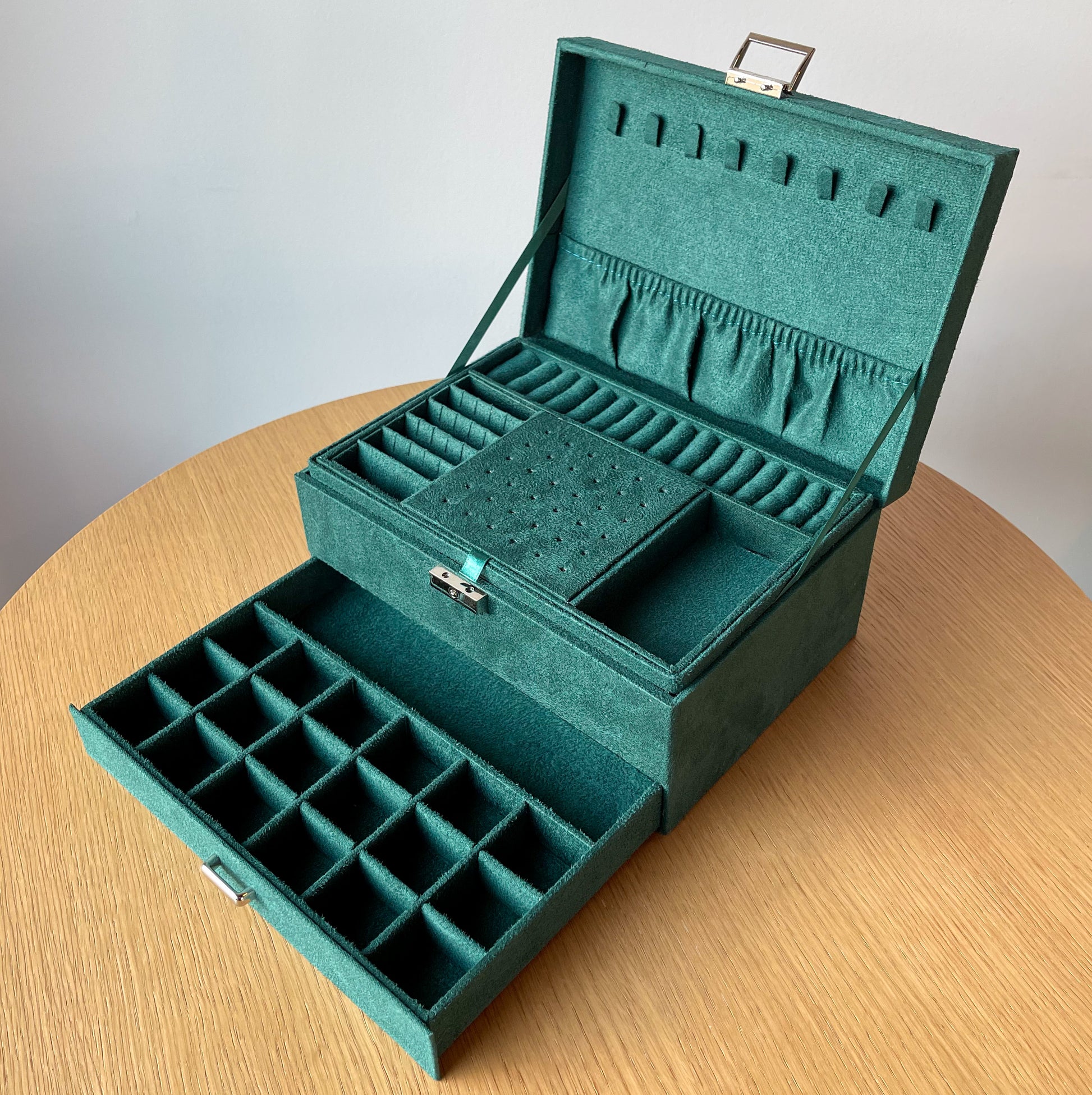Velvet Collection Case - Quad Espresso Jewelry