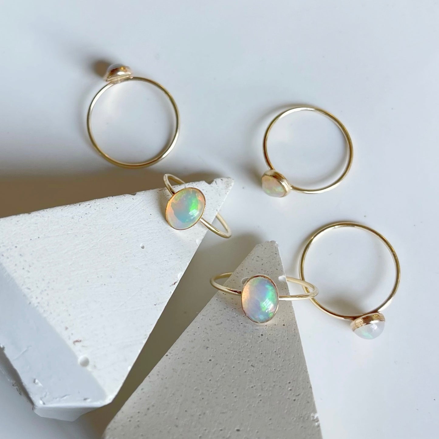 OVAL Ring - Opal