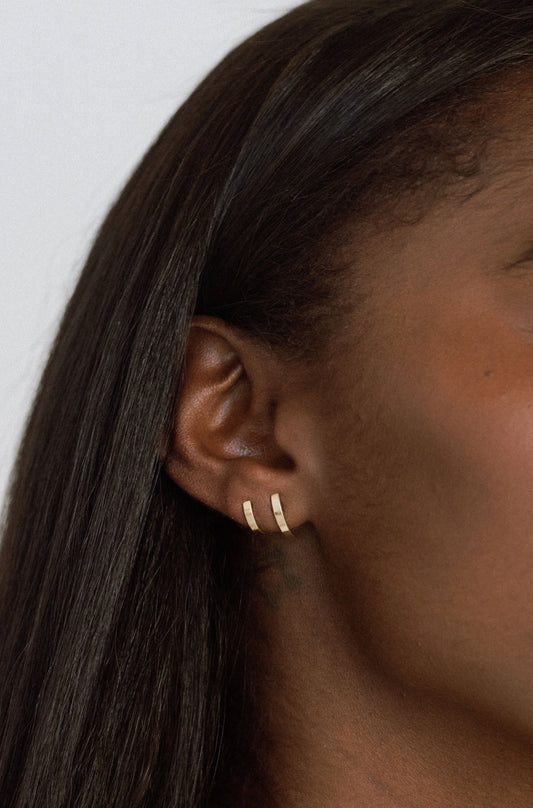 14k Solid Gold Curved Bar Stud - Quad Espresso Jewelry
